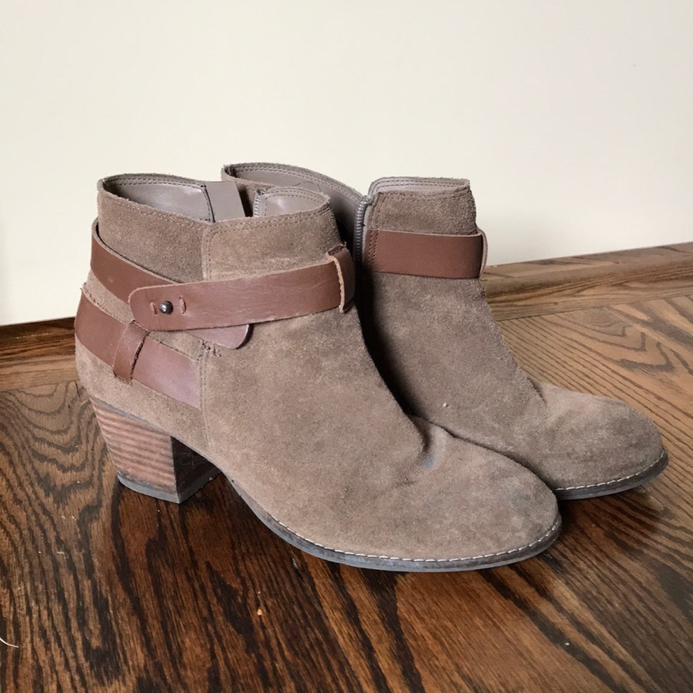 Dolce Vita booties